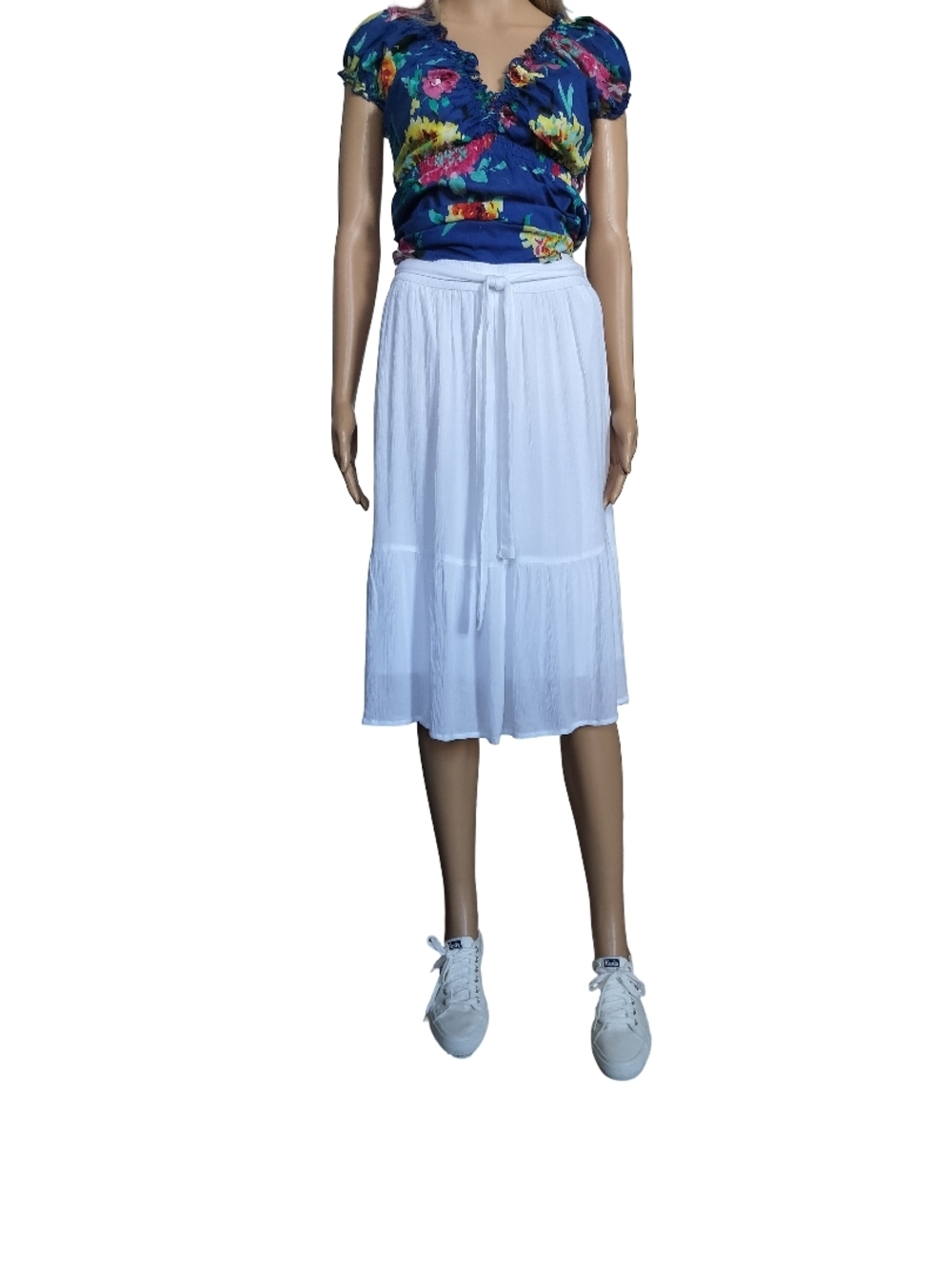 Lightweight White Tiered Midi Skirt with Tie Waist Size M NWT
